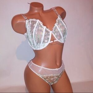 Victoria Secret Bra Set 38DDD Push Up Without Padding X Large Panty White Floral